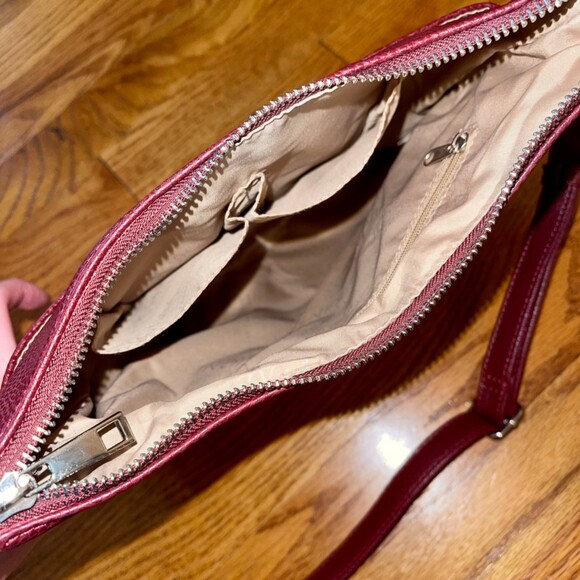 Jones New York | Burgundy Vegan Leather Crossbody Bag - Picture 5 of 8